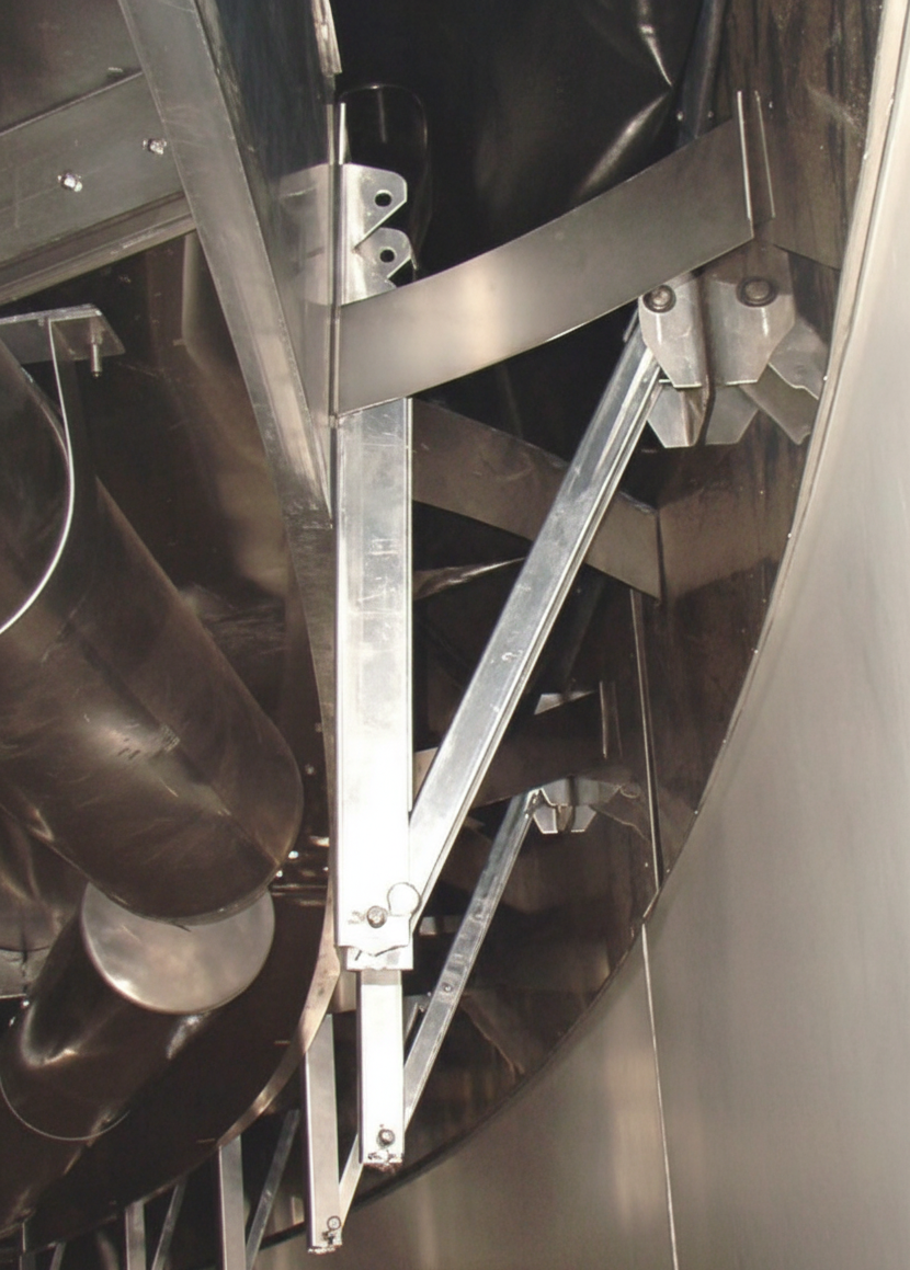 Perimeter seal for floating roof